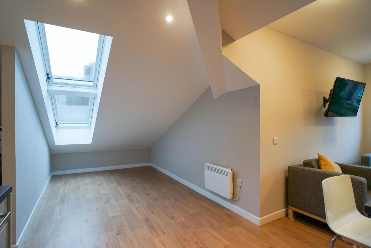 1 Bedroom Apartments, Studios And Ensuite Bedrooms With Shared Kitchen At Centro House In Stirling Exterior photo