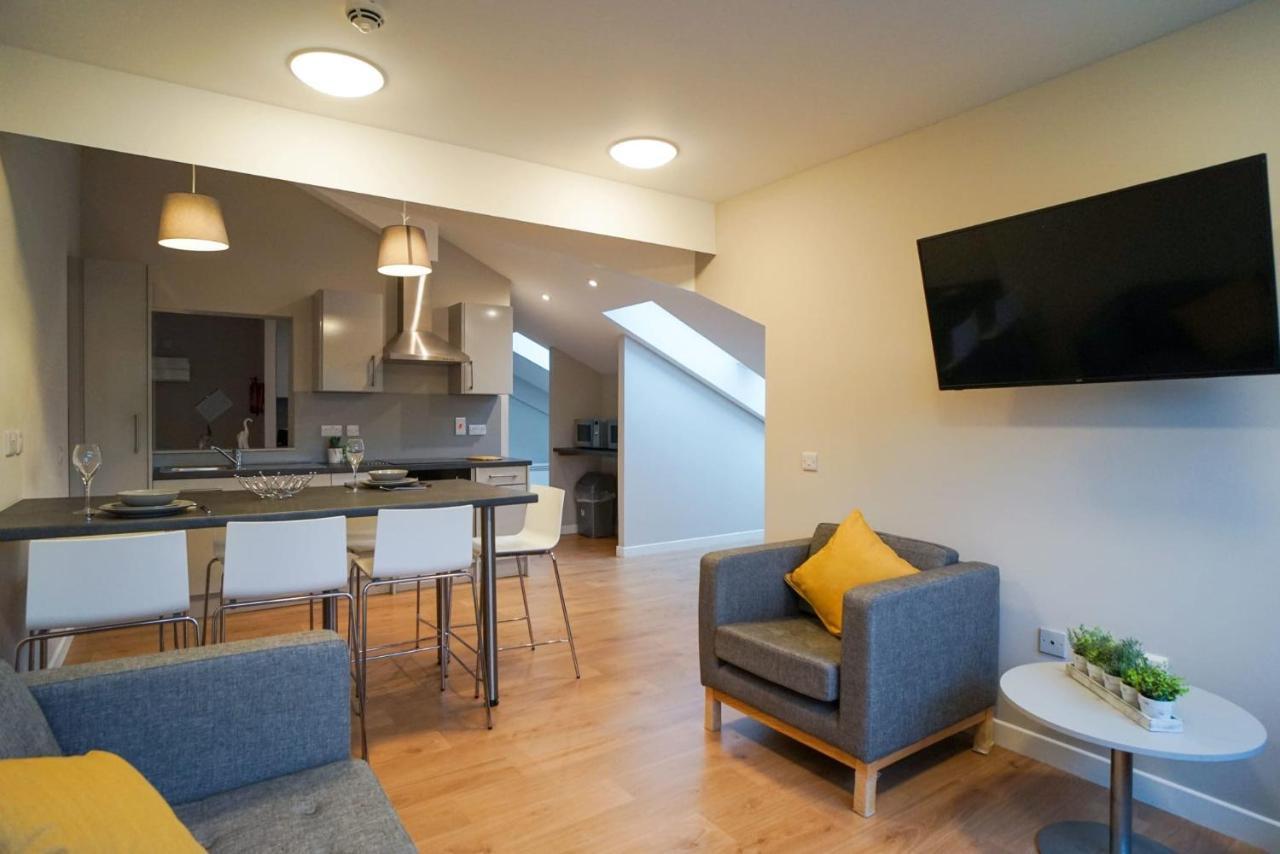 1 Bedroom Apartments, Studios And Ensuite Bedrooms With Shared Kitchen At Centro House In Stirling Exterior photo
