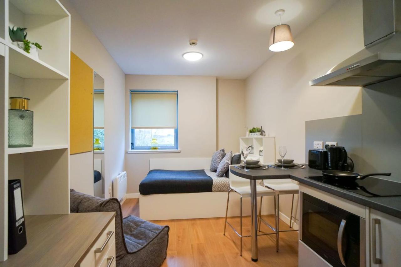 1 Bedroom Apartments, Studios And Ensuite Bedrooms With Shared Kitchen At Centro House In Stirling Exterior photo
