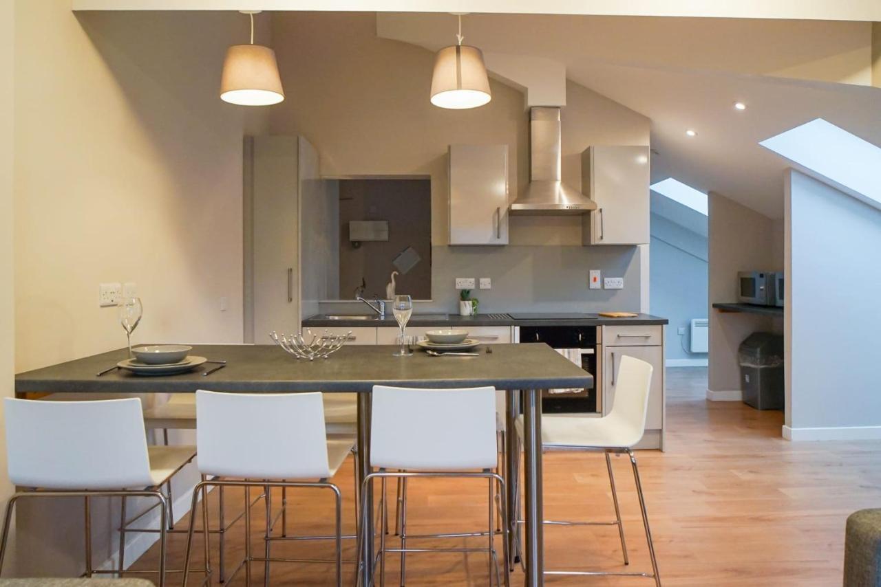 1 Bedroom Apartments, Studios And Ensuite Bedrooms With Shared Kitchen At Centro House In Stirling Exterior photo